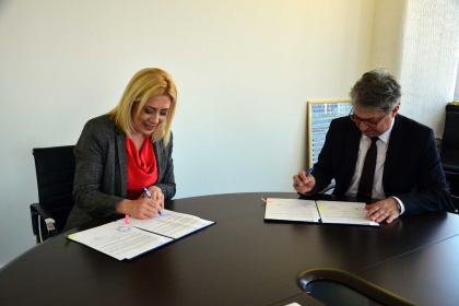 Informacija - Potpisivanje ugovora izmedju Federalnog ministarstva okoliša i turizma i FHMZ