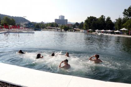 Počela sezona kupanja na Panonskim jezerima u Tuzli