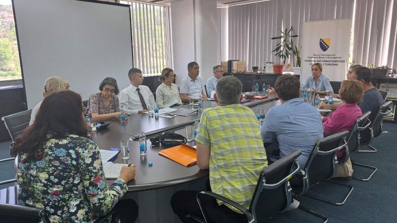 Ministrica Pozder sa svojim saradnicima danas je primila u posjetu Projektni odbor vezano za istraživanja na širem području Trgovske gore